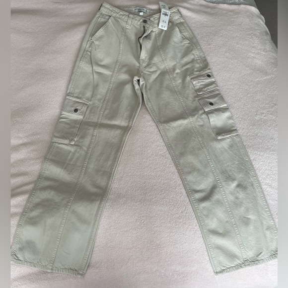 Curve Love High Rise Loose Jean - Picture 1 of 6